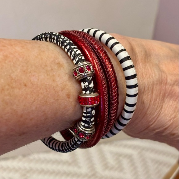 Brighton Double Sparkle Woodstock bracelet Red leather Holds beads & charms - Picture 6 of 10